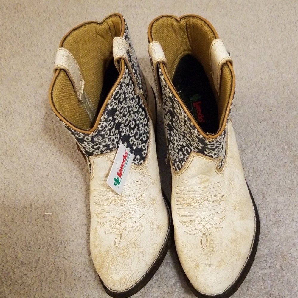 Womens size 9 laredo boots
